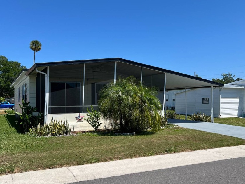 This home is in a beautiful, gated community with lots of - Beach Home for sale in Holly Hill, Florida on Beachhouse.com