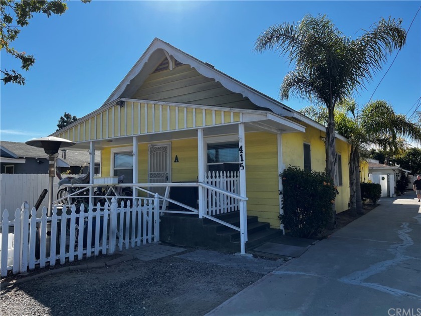 Unique 3-Unit investment opportunity on extra-large lot and - Beach Apartment for sale in Costa Mesa, California on Beachhouse.com