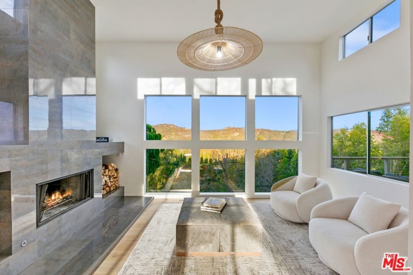 A contemporary zen-like home perfectly situated in the Malibu - Beach Home for sale in Malibu, California on Beachhouse.com