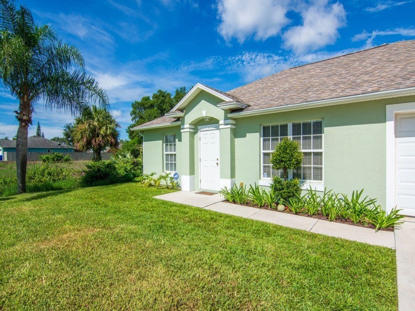 Beautifully Maintained and Move-In Ready!! 3-Bed, 2-Bath, 2-Car - Beach Home for sale in Vero Beach, Florida on Beachhouse.com