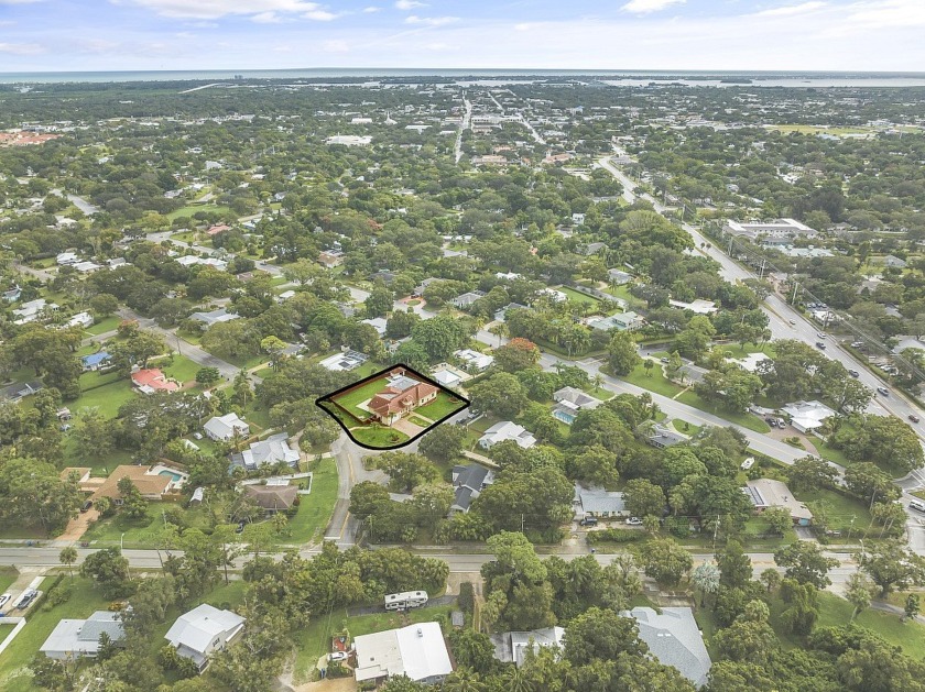 Introducing a remarkable real estate opportunity in the - Beach Home for sale in Vero Beach, Florida on Beachhouse.com