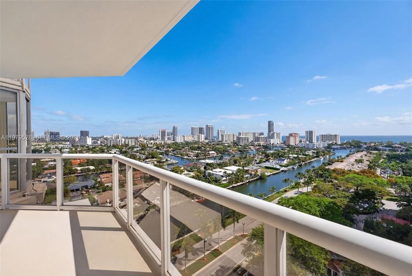 Residence 1802 showcases breathtaking high-floor water views - Beach Condo for sale in Aventura, Florida on Beachhouse.com