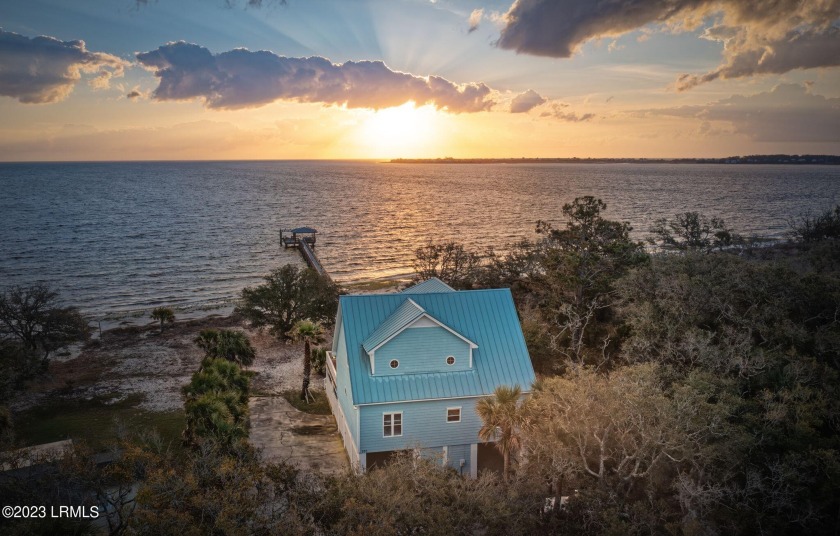 This fully-furnished St. Helena Island home offers tranquil - Beach Home for sale in Saint Helena Island, South Carolina on Beachhouse.com