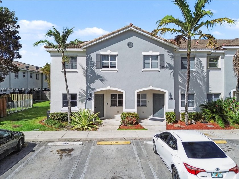 Beautifully upgraded 3-bedroom, 2.5-bath corner-unit townhouse - Beach Townhome/Townhouse for sale in Homestead, Florida on Beachhouse.com