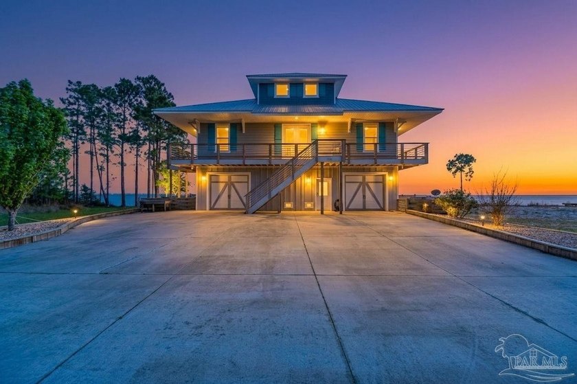 Sunrise to Sunset, the incredible waterfront views. On a clear - Beach Home for sale in Milton, Florida on Beachhouse.com
