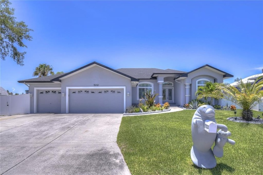COMPLETELY REMODELED, TOP TO BOTTOM!! There is no stone left - Beach Home for sale in Apollo Beach, Florida on Beachhouse.com