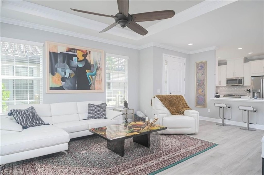 Stunning, light, bright and move-in ready twin villa, with a 2+2 - Beach Home for sale in Naples, Florida on Beachhouse.com