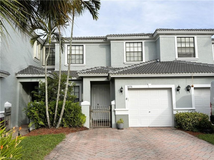 Incredible Buyer Opportunity! This home offers an assumable FHA - Beach Townhome/Townhouse for sale in Naples, Florida on Beachhouse.com