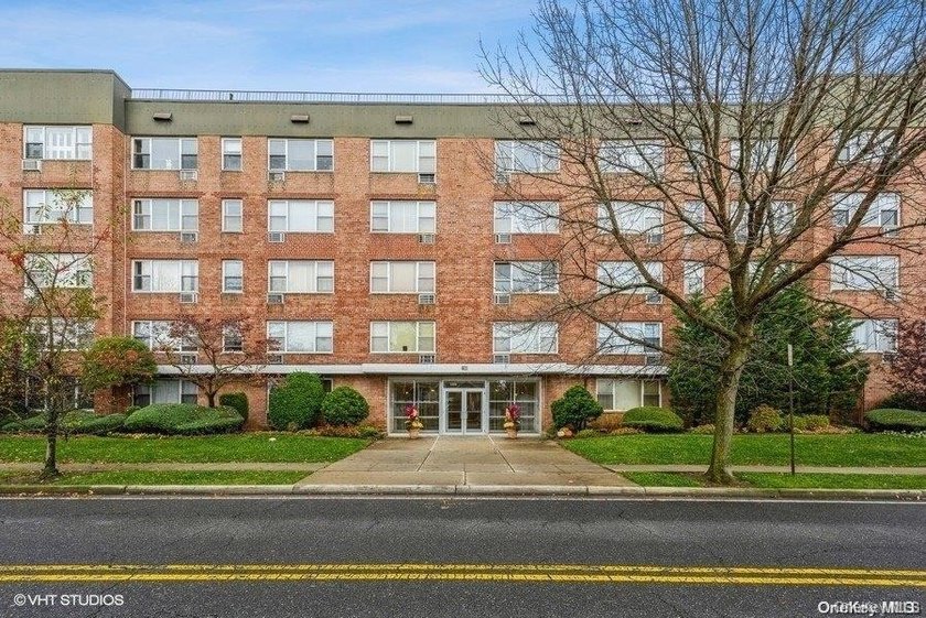 5th floor studio in a well-maintained elevator building. Updated - Beach Lot for sale in Freeport, New York on Beachhouse.com