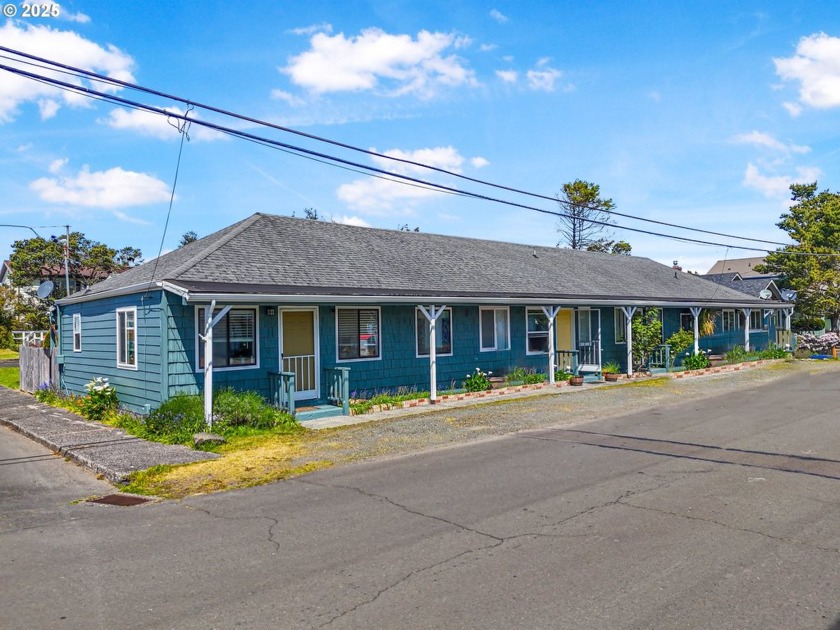 Charming Fourplex Just Blocks from the Beach in Seaside! - Beach Lot for sale in Seaside, Oregon on Beachhouse.com