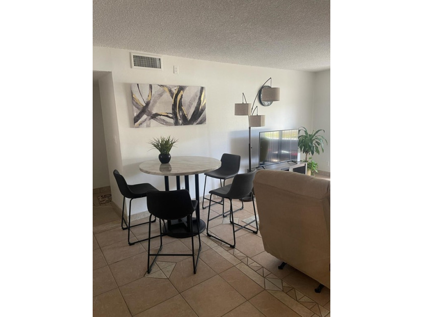 VACANT ON LOCK - Beach Condo for sale in West Palm Beach, Florida on Beachhouse.com