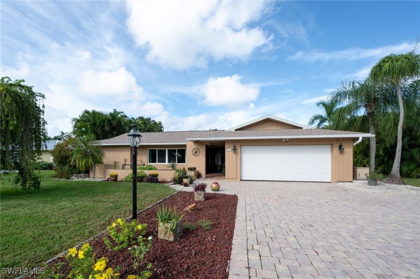 Updated pool home with a fresh new look located within the - Beach Home for sale in Fort Myers, Florida on Beachhouse.com