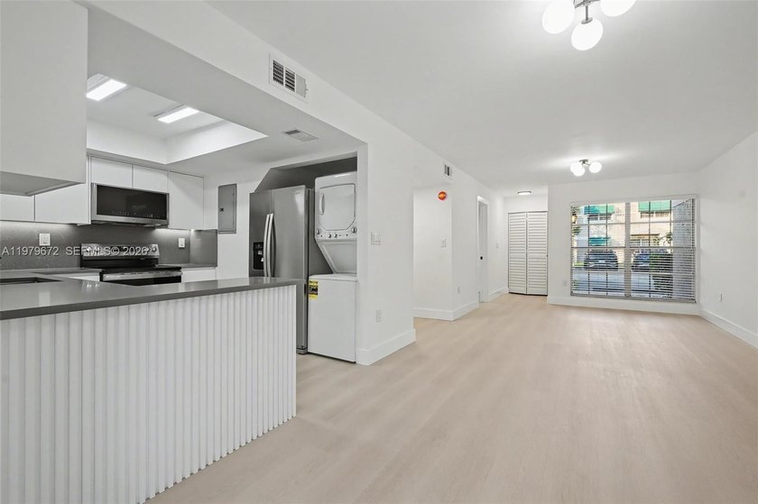 ***BEAUTIFUL TOWNHOUSE*** With 3 bedrooms and 2 and a half - Beach Townhome/Townhouse for sale in Cooper City, Florida on Beachhouse.com