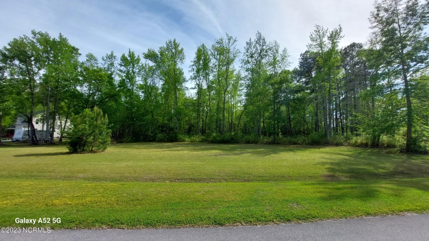 Nice .829 acre interior building lot with 218' on road front - Beach Lot for sale in Grantsboro, North Carolina on Beachhouse.com