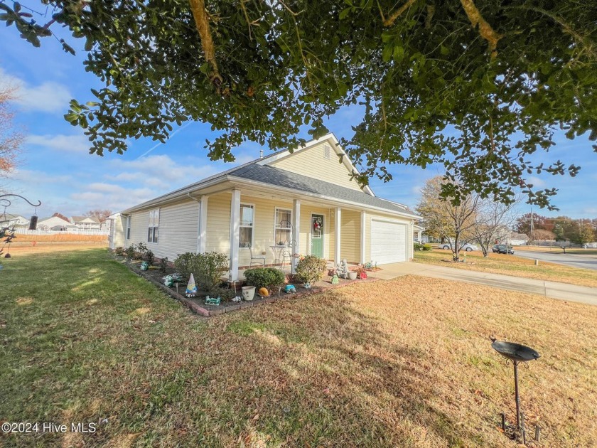 Charming one-owner home with pond views.
This beautifully - Beach Home for sale in Elizabeth City, North Carolina on Beachhouse.com