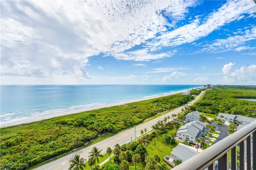 Beautifully remodeled 17th floor SE corner unit with stunning - Beach Home for sale in Hutchinson Island, Florida on Beachhouse.com