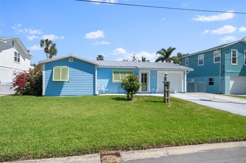 Under contract-accepting backup offers. Exquisite waterfront - Beach Home for sale in Hernando Beach, Florida on Beachhouse.com