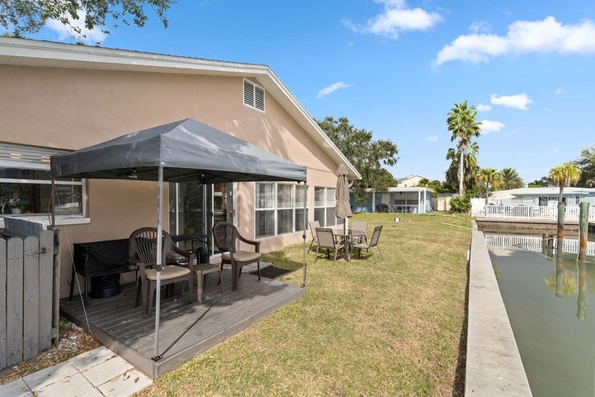 Well kept Triplex with many upgrades. Remarkable area, simply a - Beach Home for sale in Indian Rocks Beach, Florida on Beachhouse.com