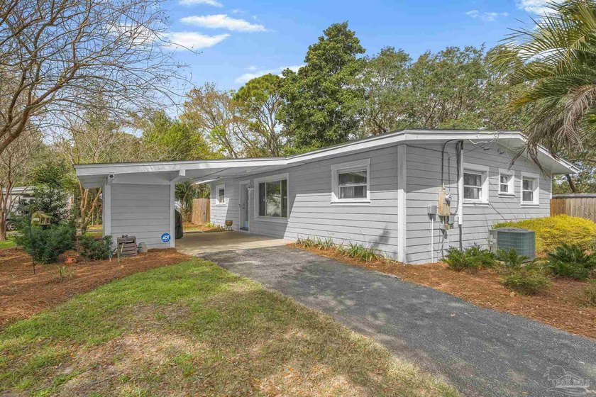 Enjoy coastal living in this well-maintained, fully renovated - Beach Home for sale in Gulf Breeze, Florida on Beachhouse.com