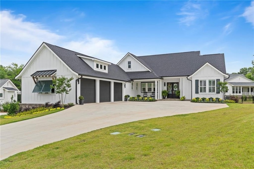 Unbelievable deal on this luxury *Magnolia Plan 7* home in The - Beach Home for sale in Fairhope, AL on Beachhouse.com