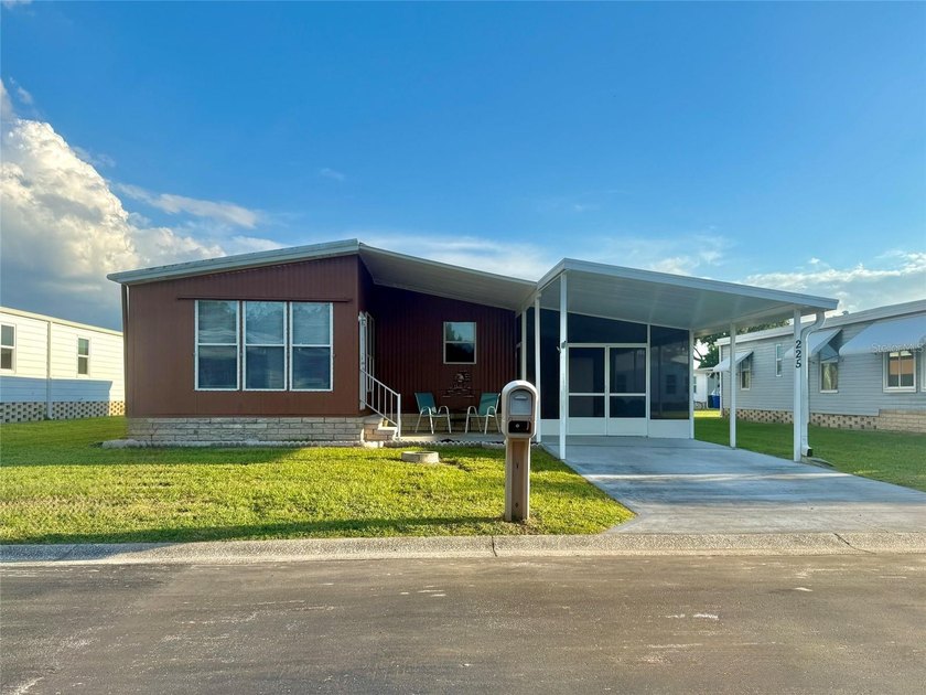 This very affordable two bedroom, two bathroom home is located - Beach Home for sale in Apollo Beach, Florida on Beachhouse.com