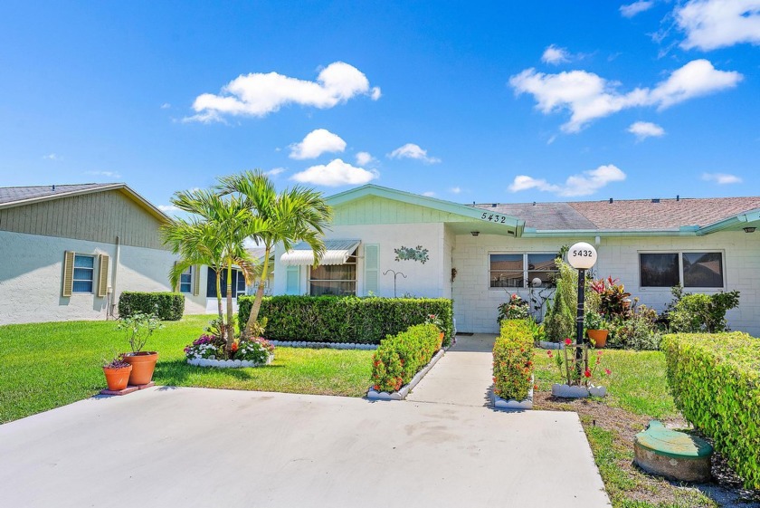 BRAND NEW ROOF INSTALLED OCTOBER 2024. Welcome to your dream - Beach Home for sale in West Palm Beach, Florida on Beachhouse.com