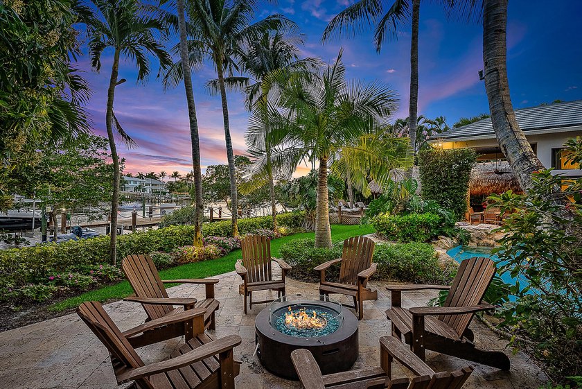 Welcome to your dream home! This beautifully updated property - Beach Home for sale in Jupiter, Florida on Beachhouse.com