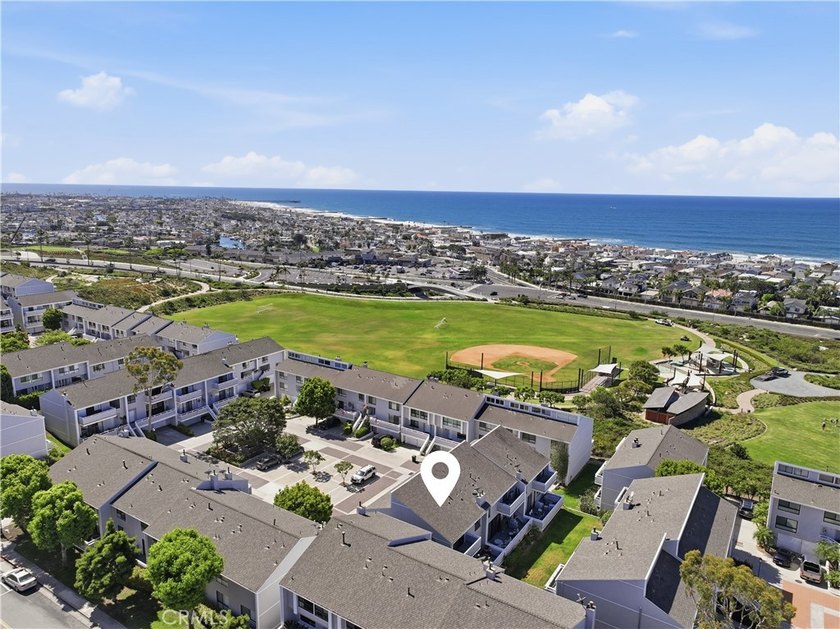 Welcome to 18 Land Fall Court in the highly sought after Newport - Beach Condo for sale in Newport Beach, California on Beachhouse.com