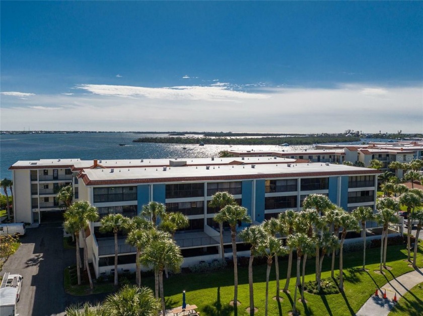 BEAUTIFULLY RENOVATED CONDO LOCATED ON SANDPIPER KEY along Lemon - Beach Condo for sale in Englewood, Florida on Beachhouse.com
