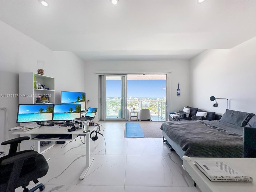 Absolutely spectacular. Fully renovated Penthouse overlooking - Beach Condo for sale in Miami Beach, Florida on Beachhouse.com