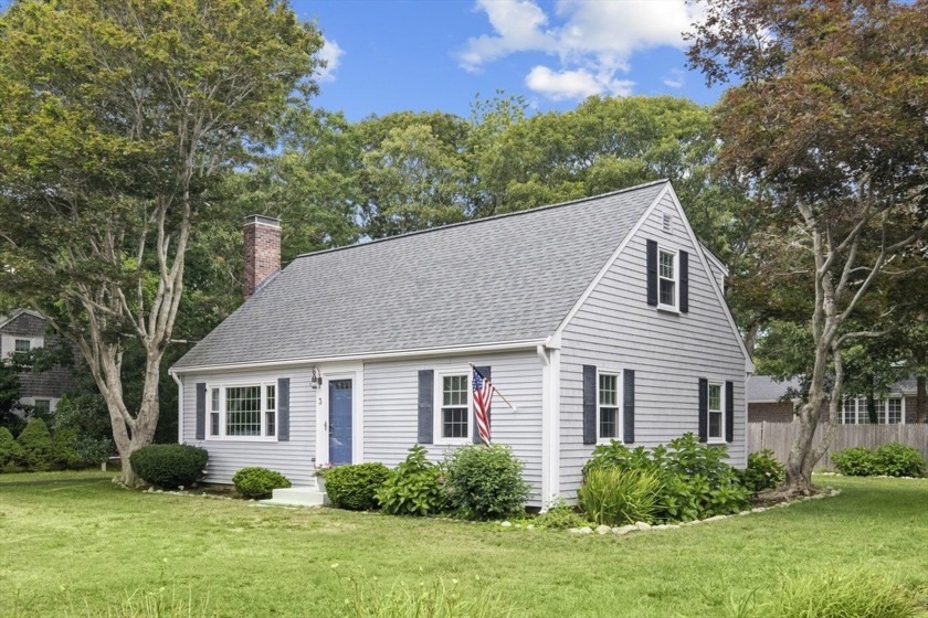 Welcome to sought after Bel Mar neighborhood! Recently refreshed - Beach Home for sale in Falmouth, Massachusetts on Beachhouse.com