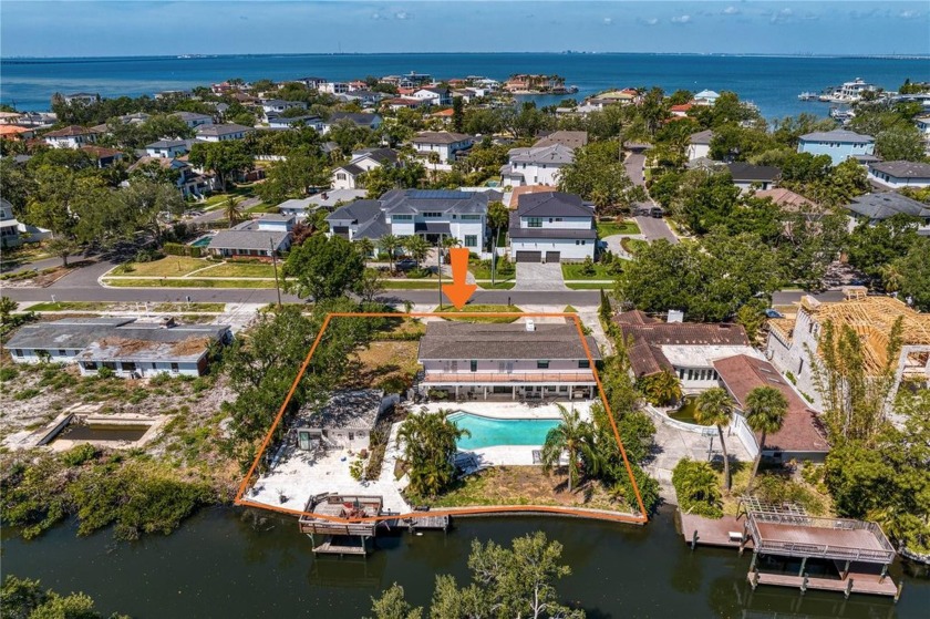 OVERSIZED WATERFRONT LOT IN SUNSET PARK -- BUILD THE HOME YOU'VE - Beach Lot for sale in Tampa, Florida on Beachhouse.com