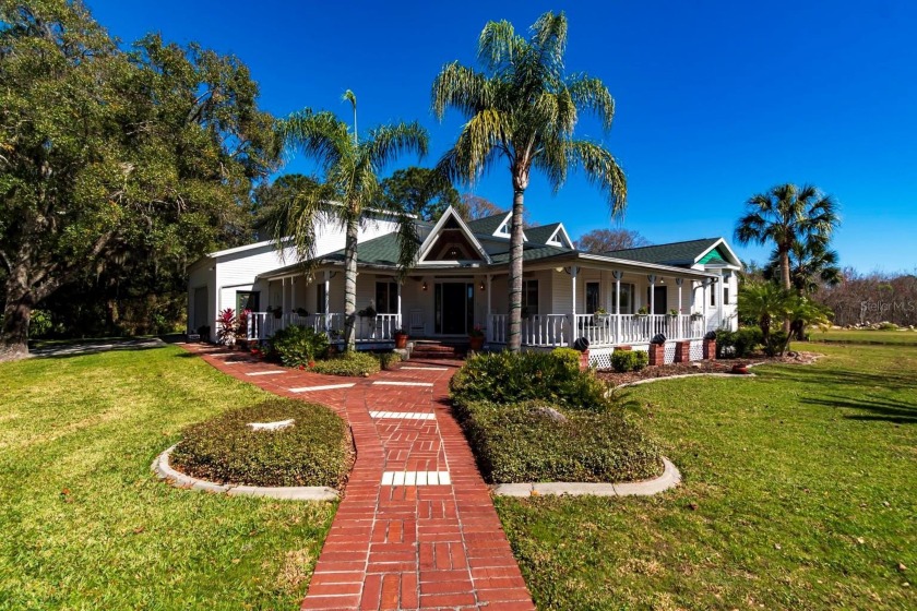 Welcome to a rare opportunity in the heart of Ridge Road - Beach Home for sale in New Port Richey, Florida on Beachhouse.com