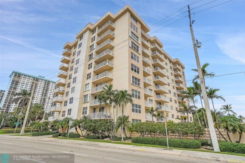 THE VIEWS, THE LOCATION, THE CONDTION WILL MAKE YOU HAPPY TO - Beach Condo for sale in Hollywood, Florida on Beachhouse.com