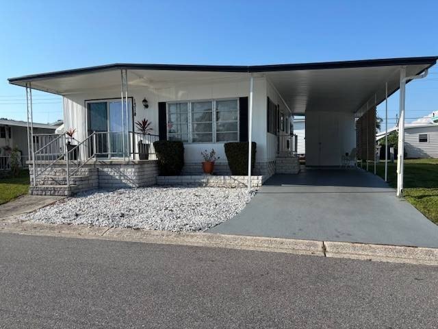 Located in Clearwater Florida you'll find this 2 bedroom 2n bath - Beach Home for sale in Clearwater, Florida on Beachhouse.com