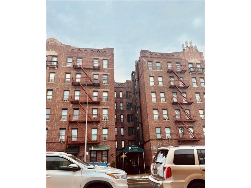 This is a one-time opportunity to own a one bedroom prewar co-op - Beach Other for sale in Brooklyn, New York on Beachhouse.com