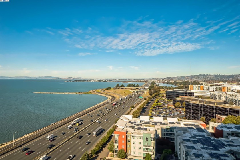 Enjoy breathtaking Bay views from this stylish 1-bedroom, 1-bath - Beach Condo for sale in Emeryville, California on Beachhouse.com