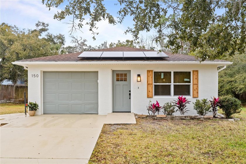 Beautifully renovated 2-bedroom, 1-bath open floor plan home on - Beach Home for sale in Port Orange, Florida on Beachhouse.com