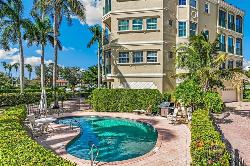 HUGE PRICE REDUCTION!!! GORGEOUS HARBOUR LANDINGS CONDO IN THE - Beach Condo for sale in Fort Myers, Florida on Beachhouse.com