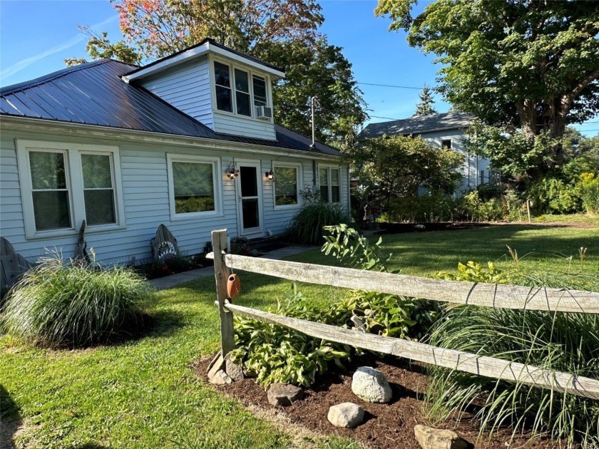 ONLY A VERY SHORT DISTANCE TO FREEPORT BEACH.  New metal roof - Beach Home for sale in North East, Pennsylvania on Beachhouse.com