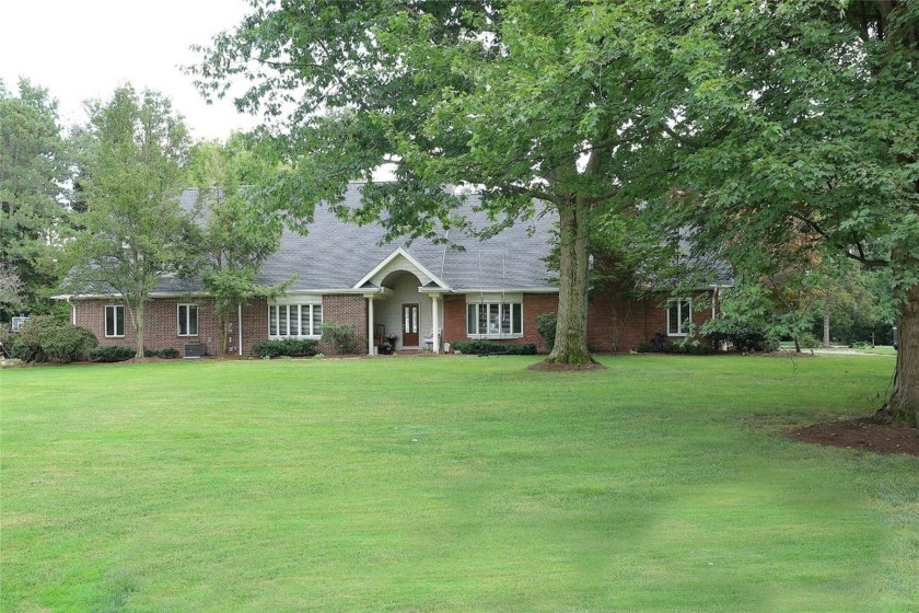 One floor living at its finest! This sprawling custom home - Beach Home for sale in Fairview, Pennsylvania on Beachhouse.com