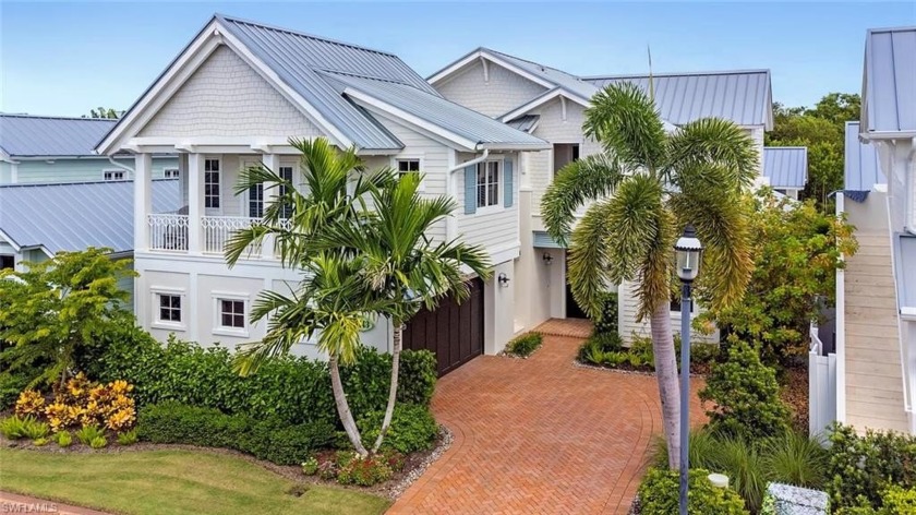 This stunning home in Mangrove Bay feels like new and offers an - Beach Home for sale in Naples, Florida on Beachhouse.com