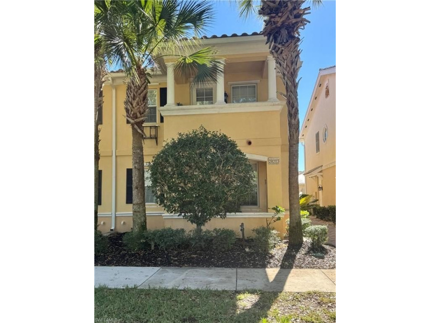 Updated pricing makes this property an exceptional value! Rarely - Beach Townhome/Townhouse for sale in Bonita Springs, Florida on Beachhouse.com
