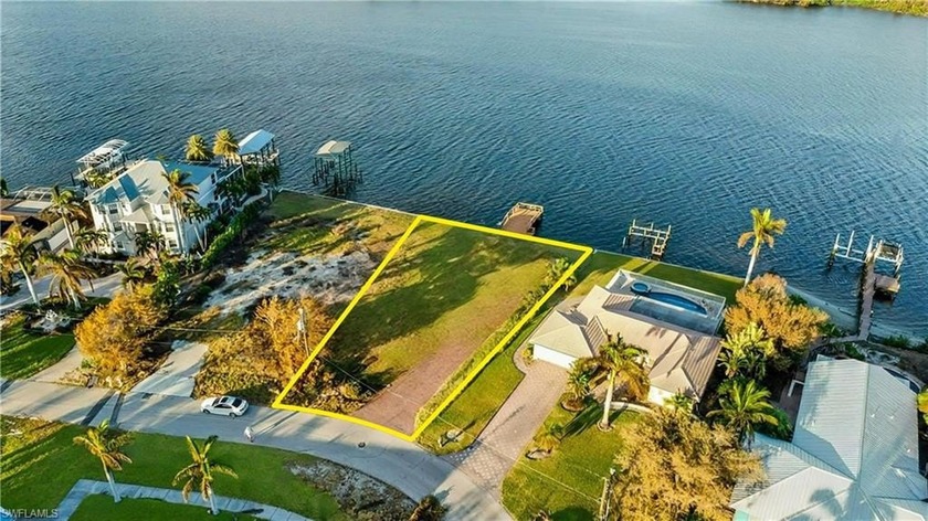 This OVERSIZED Waterfront LOT offers DIRECT GULF ACCESS on the - Beach Lot for sale in Fort Myers Beach, Florida on Beachhouse.com