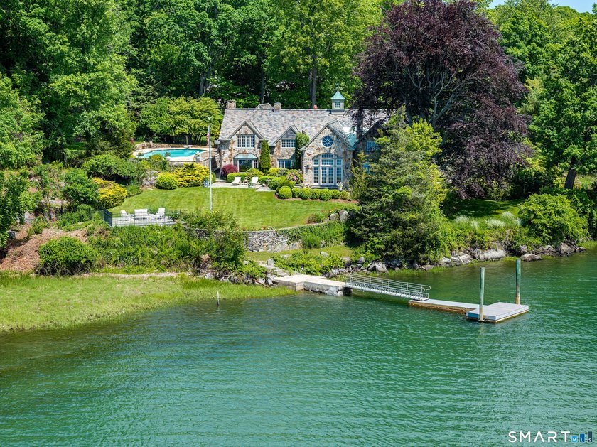 (Don't miss the spectacular waterfront video). On the water in - Beach Home for sale in Darien, Connecticut on Beachhouse.com