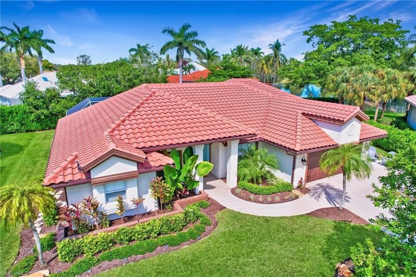 If your heart longs for the perfect blend of privacy, coastal - Beach Home for sale in Naples, Florida on Beachhouse.com