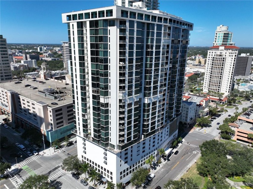 Enjoy breathtaking views of Tampa Bay and downtown Saint - Beach Condo for sale in St. Petersburg, Florida on Beachhouse.com