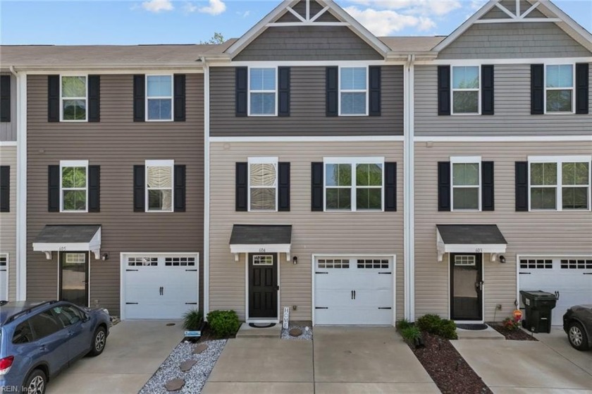 Lakefront living at its best--don't miss this gem in the - Beach Townhome/Townhouse for sale in Smithfield, Virginia on Beachhouse.com