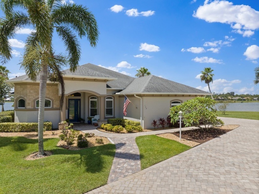 Seize the chance to own in Cross Creek Lake Estates!  This 3993 - Beach Home for sale in Sebastian, Florida on Beachhouse.com