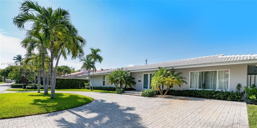 Enjoy exclusive Mashta Island living in this newly remodeled - Beach Home for sale in Key Biscayne, Florida on Beachhouse.com